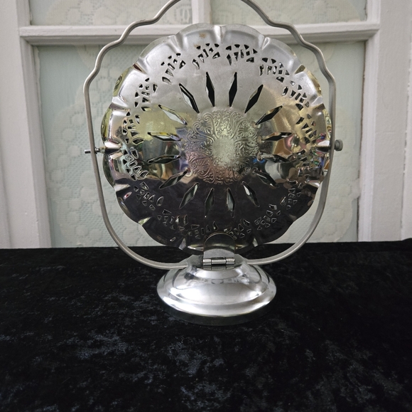 Vintage Silver Tone 3 Dish Candy Nut Stand Server - Picture 4 of 7